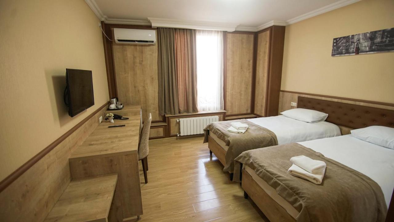Hotel Juralius Tbilisi ภายนอก รูปภาพ