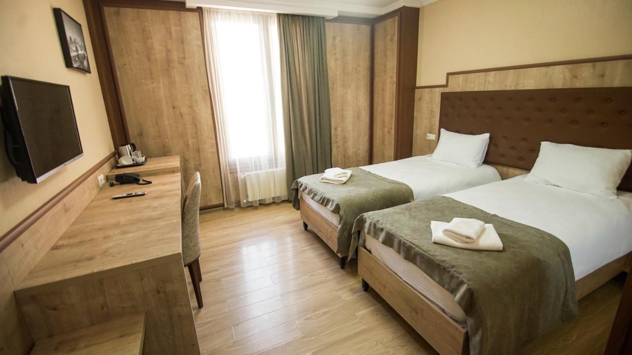 Hotel Juralius Tbilisi ภายนอก รูปภาพ
