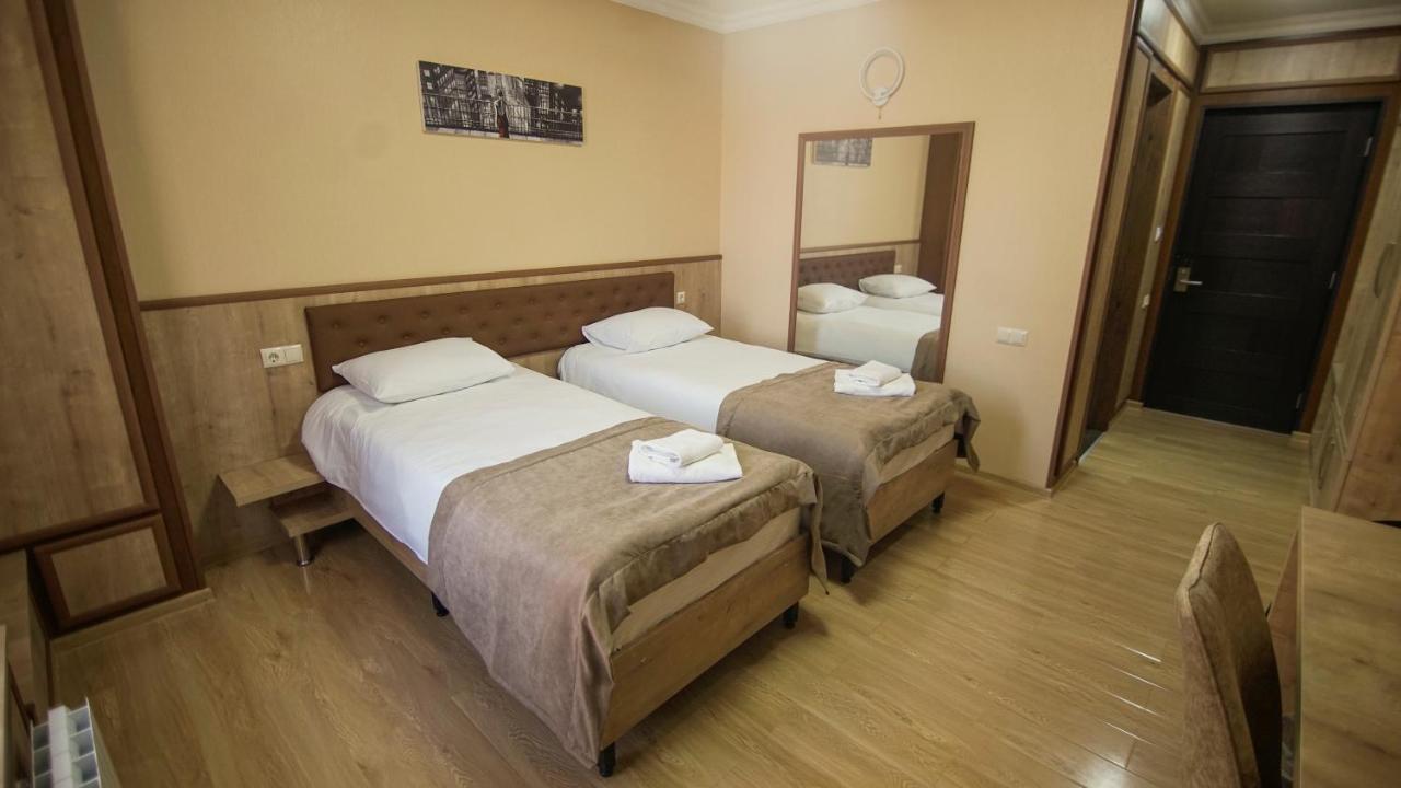 Hotel Juralius Tbilisi ภายนอก รูปภาพ