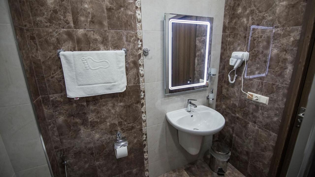 Hotel Juralius Tbilisi ภายนอก รูปภาพ