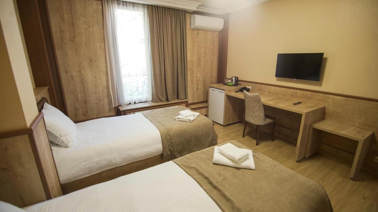 Hotel Juralius Tbilisi ภายนอก รูปภาพ